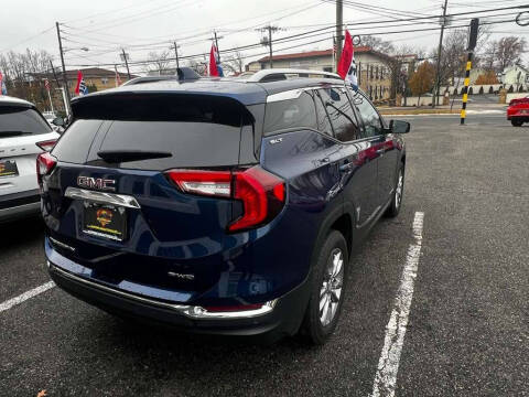 2022 GMC Terrain SLT