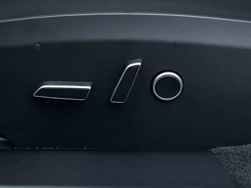 2023 Tesla Model S Standard Range