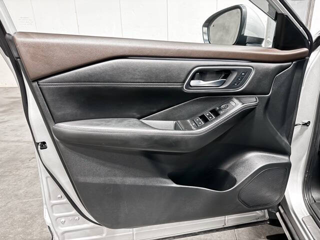 2021 Nissan Rogue Platinum