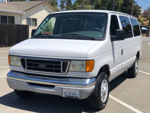2003 Ford E-Series Wagon for sale at JENIN MOTORS in San Leandro CA