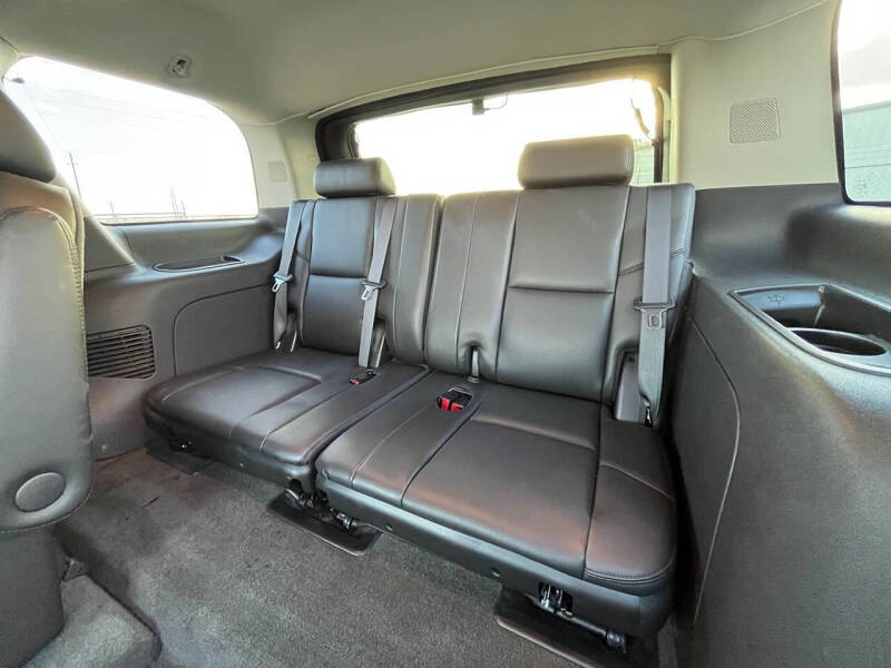 2010 Cadillac Escalade Luxury