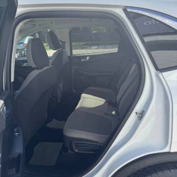 2021 Ford Escape SE