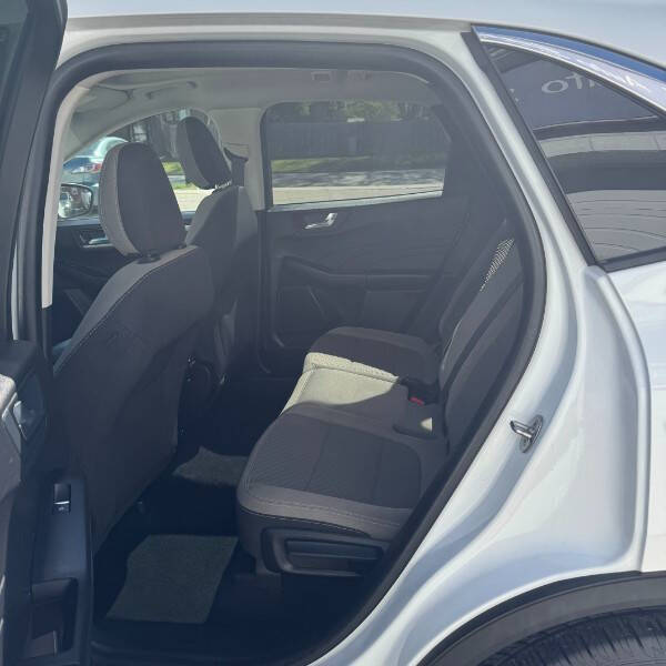 2021 Ford Escape SE