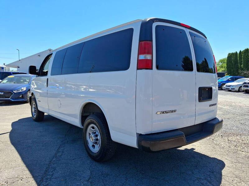 2004 Chevrolet Express