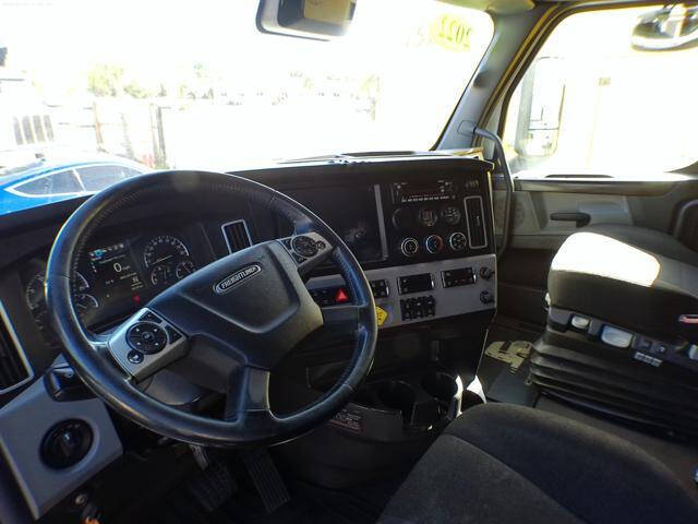 2022 Freightliner Cascadia