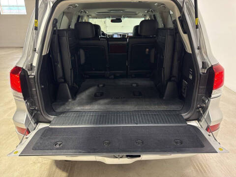 2014 Lexus LX 570