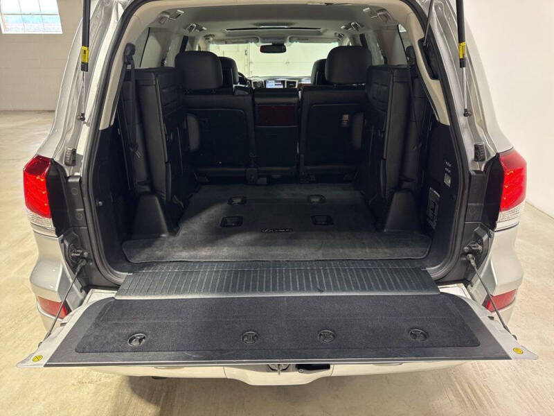 2014 Lexus LX 570