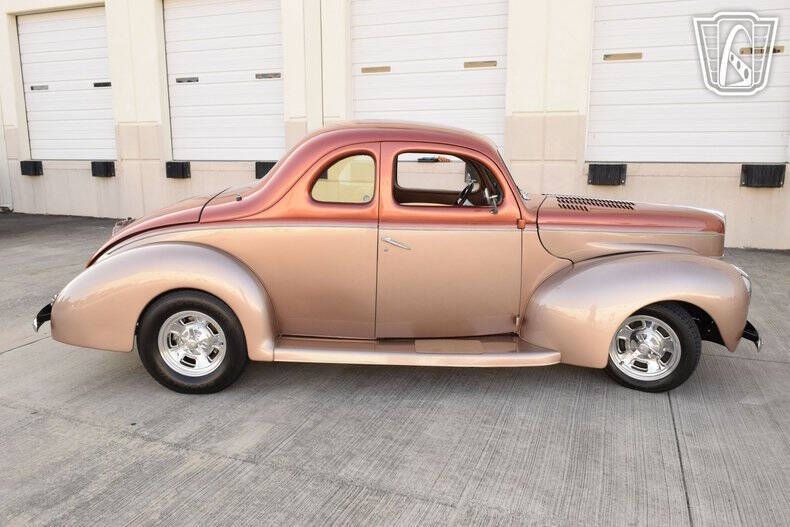 1940 Ford Deluxe