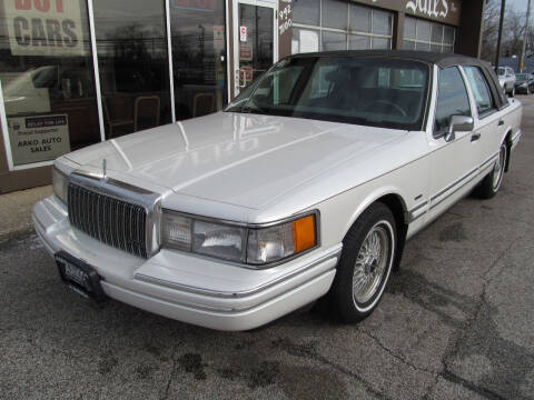 1994 Lincoln Town Car for sale at Arko Auto Sales in Eastlake OH