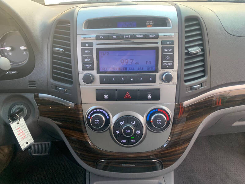 2011 Hyundai Santa Fe SE