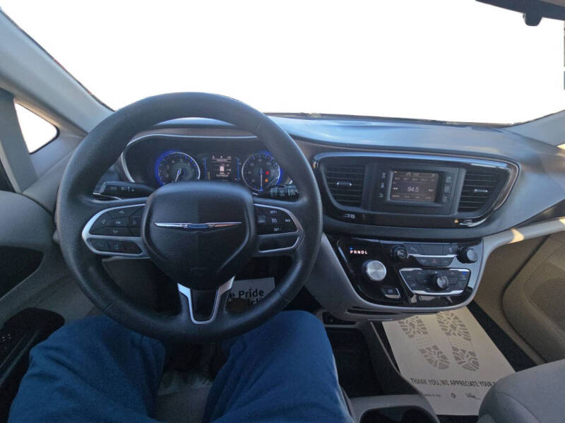 2017 Chrysler Pacifica LX