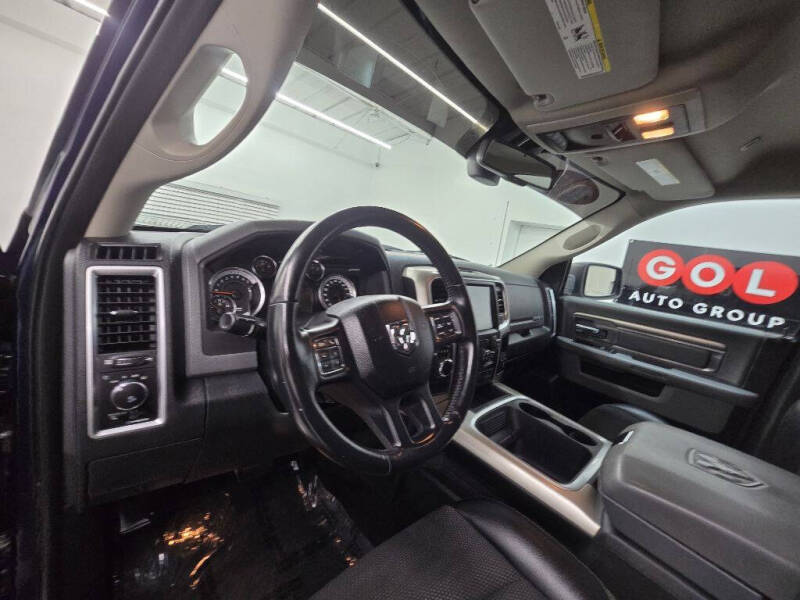 2017 RAM 1500 SLT