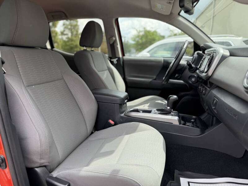 2017 Toyota Tacoma SR5 V6