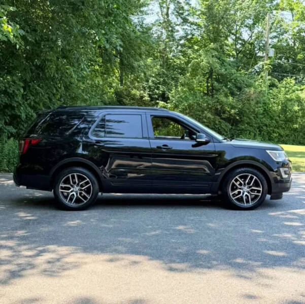 2016 Ford Explorer Sport