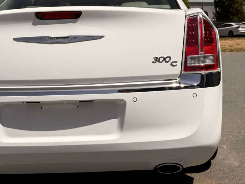 2011 Chrysler 300 C