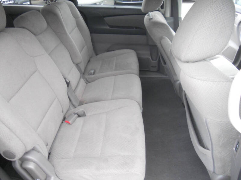 2015 Honda Odyssey EX photo 21