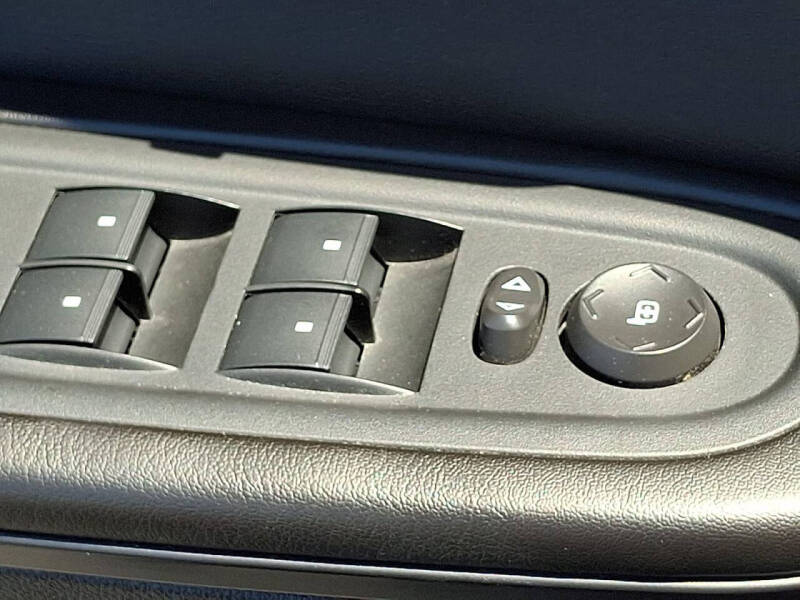 2015 GMC Acadia SLE-2