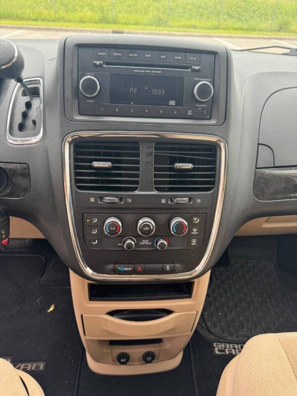 2015 Dodge Grand Caravan American Value Package