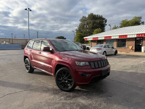 2020 Jeep Grand Cherokee Laredo