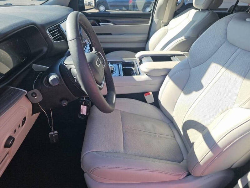 2024 Jeep Wagoneer Series III