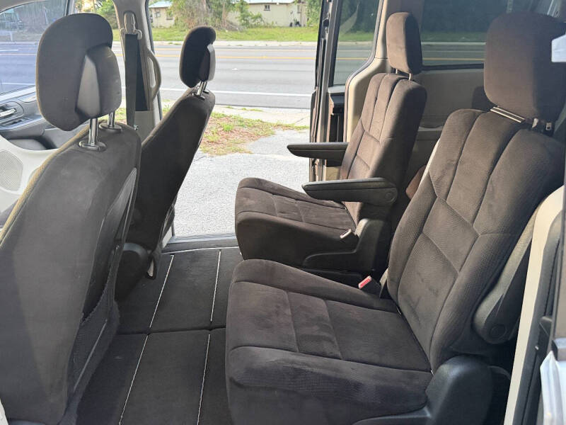 2013 Dodge Grand Caravan SXT - Photo 13