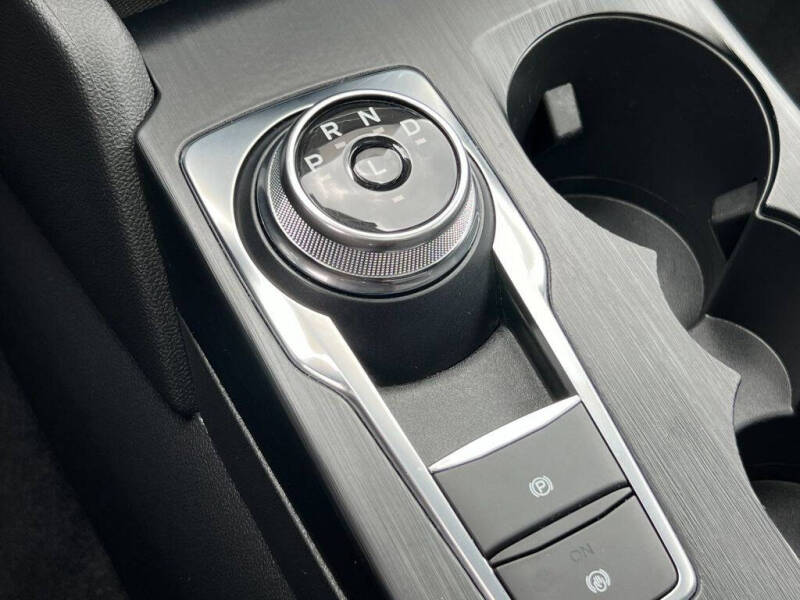 2024 Ford Escape ST-Line Select