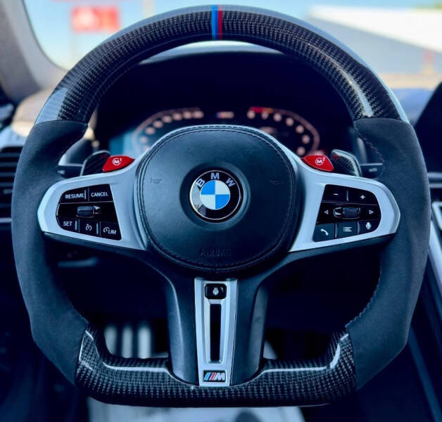 2020 BMW M8
