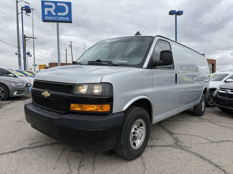 2023 Chevrolet Express 3500