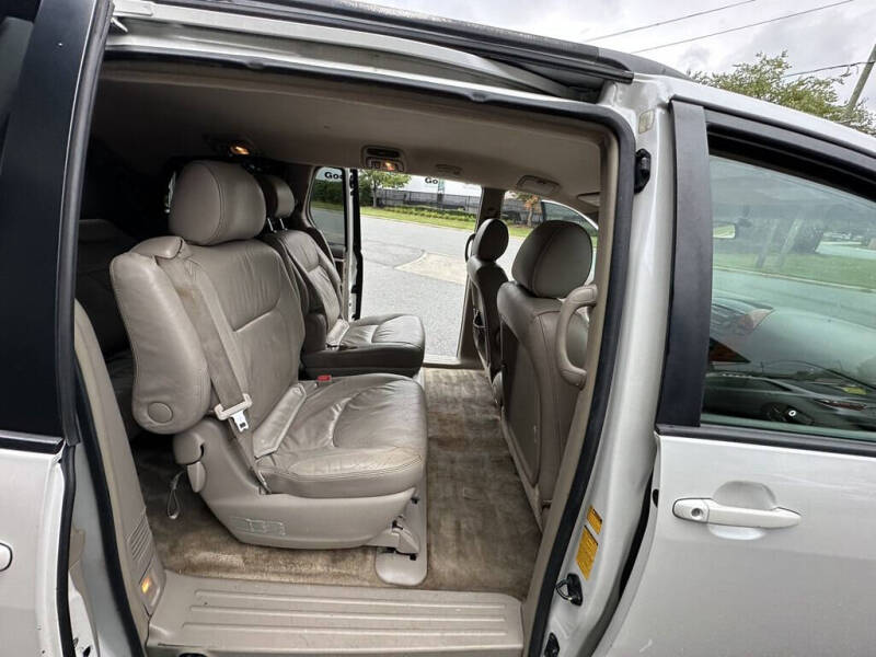 2008 Toyota Sienna XLE