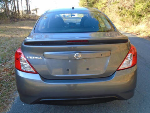 2018 Nissan Versa S Plus