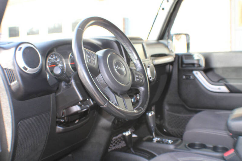 2017 Jeep Wrangler Sahara