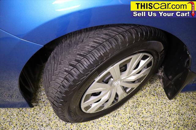 2019 Toyota Camry Hybrid LE