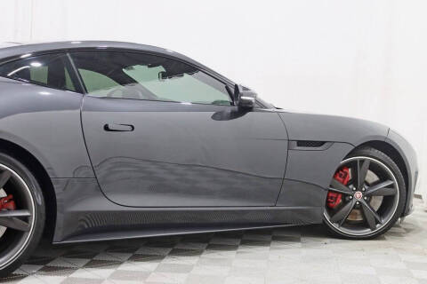 2018 Jaguar F-TYPE R
