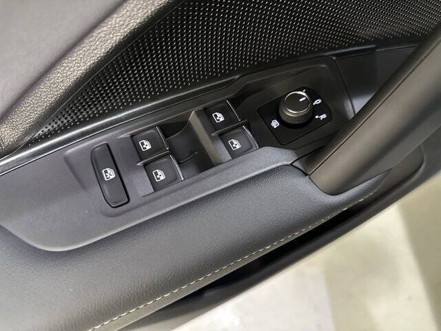 2025 Volkswagen Tiguan SE 4Motion