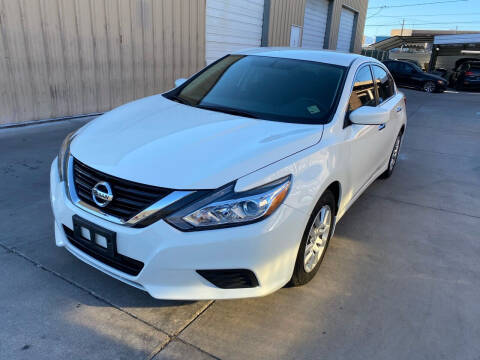 2018 Nissan Altima for sale at CONTRACT AUTOMOTIVE in Las Vegas NV
