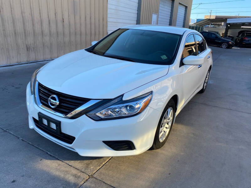 2018 Nissan Altima for sale at CONTRACT AUTOMOTIVE in Las Vegas NV