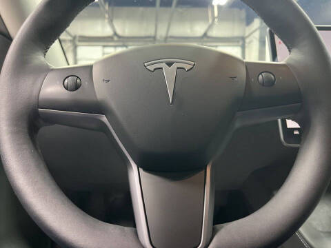 2025 Tesla Model Y Performance