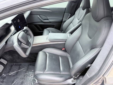 2023 Tesla Model X Standard Range