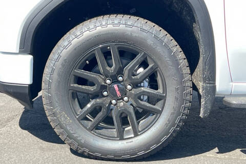 2025 GMC Sierra 1500 Elevation