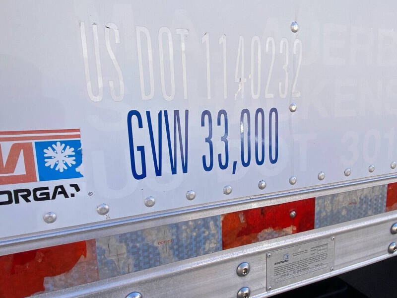 2005 Freightliner M2 106