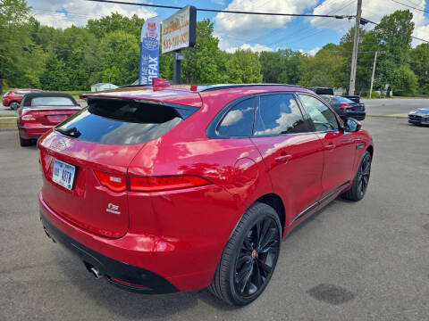 2018 Jaguar F-PACE S