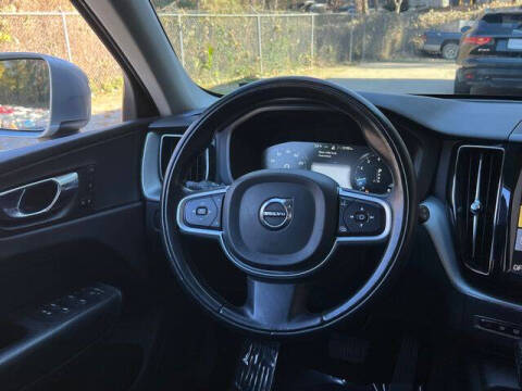 2018 Volvo XC60 T5 Momentum