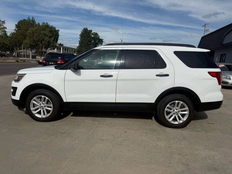 2017 Ford Explorer