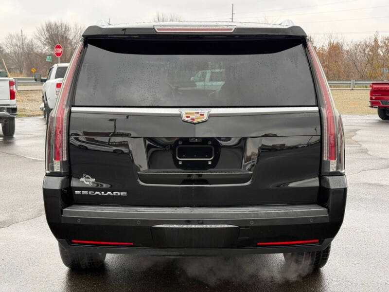 2018 Cadillac Escalade Platinum