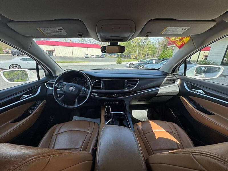 2020 Buick Enclave Essence
