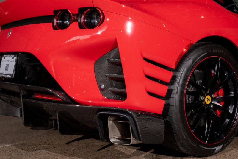 2022 Ferrari 812 Competizione