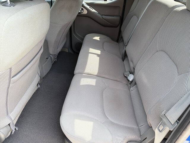 2015 Nissan Frontier SV
