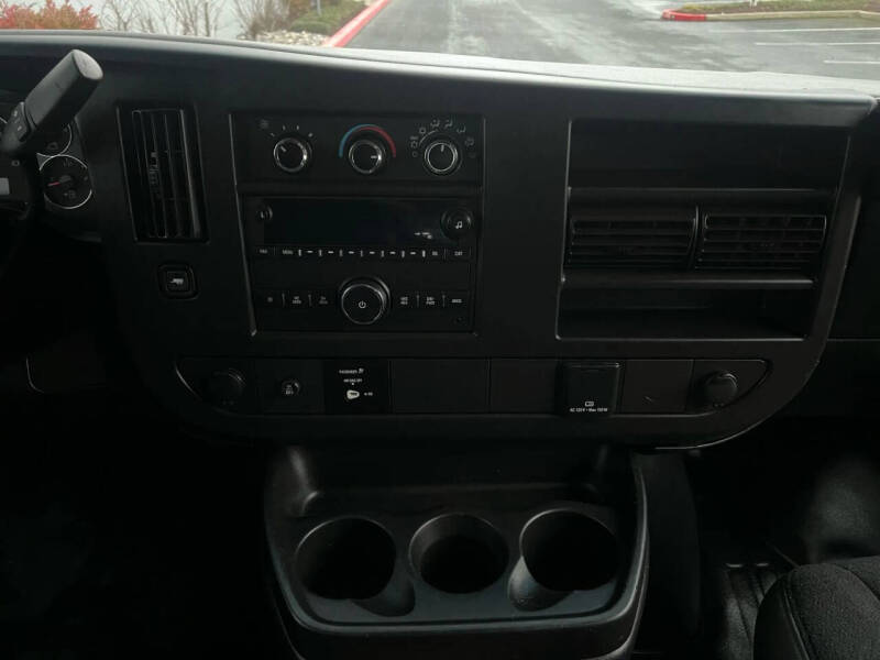 2020 GMC Savana 2500