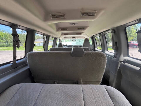 2017 Chevrolet Express LT 3500