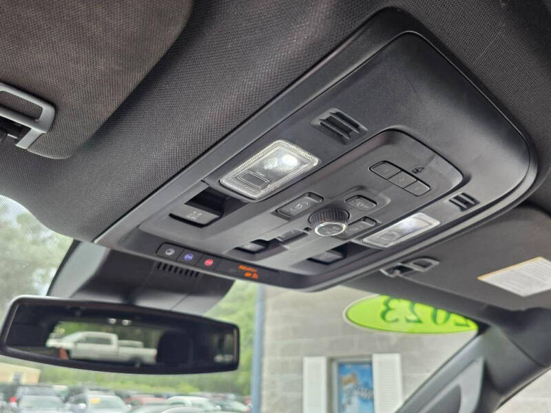 2023 GMC Yukon XL AT4